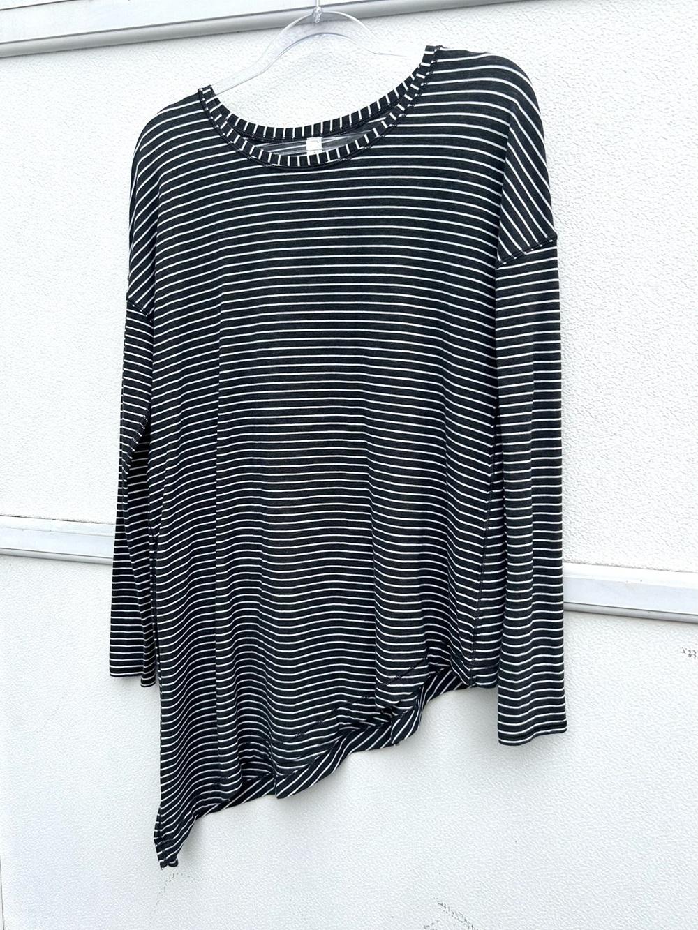 Lululemon Top To The Point Long Sleeve Sz 4 Modern Stripe Black Pima Cotton - Picture 6 of 12